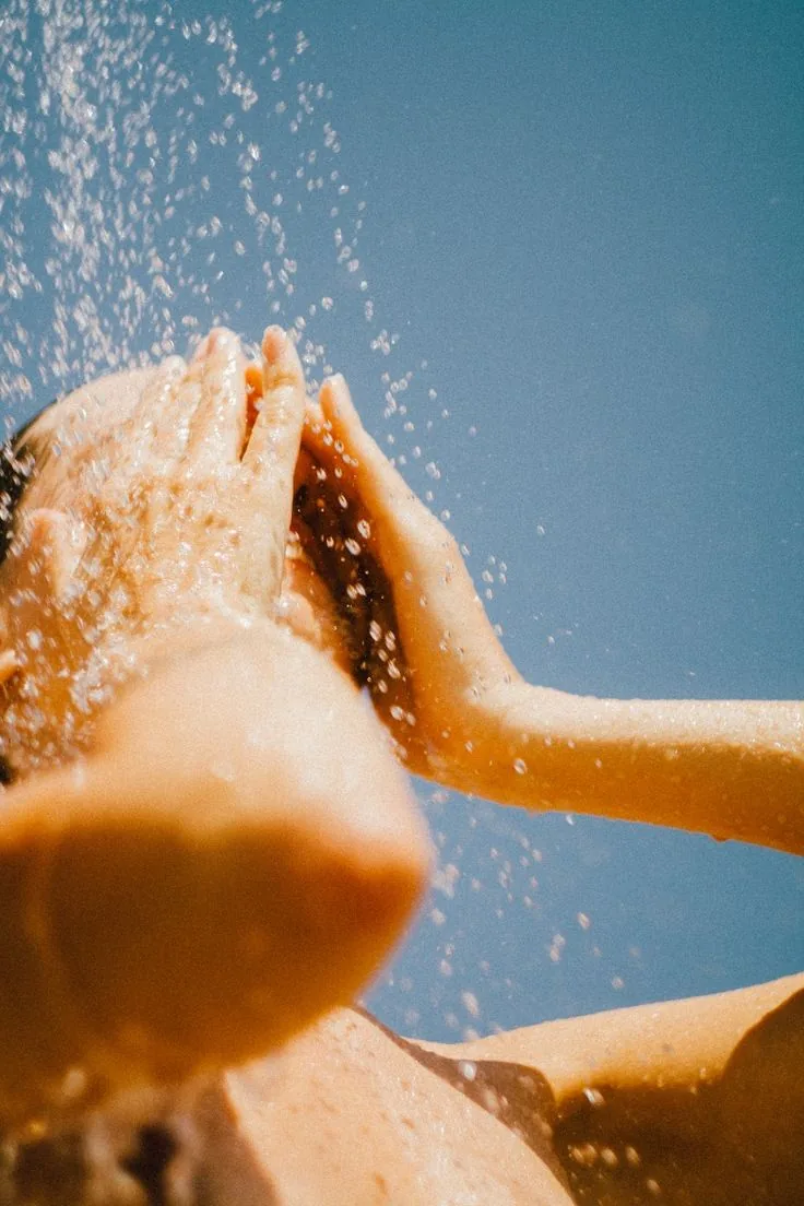 Sunlit body study, film grain · Andres Agurto Studio